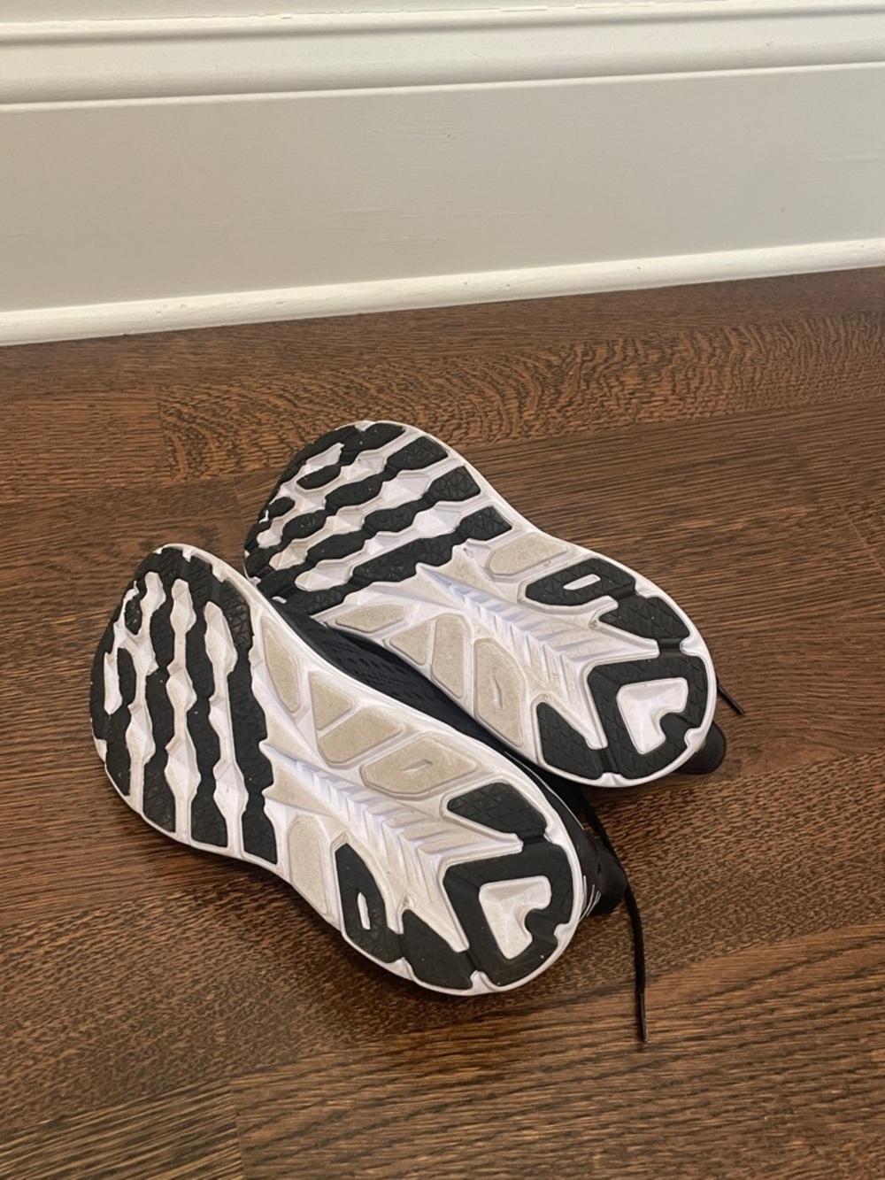 Hoka Women’s Clifton 8 - Picture 7 of 7